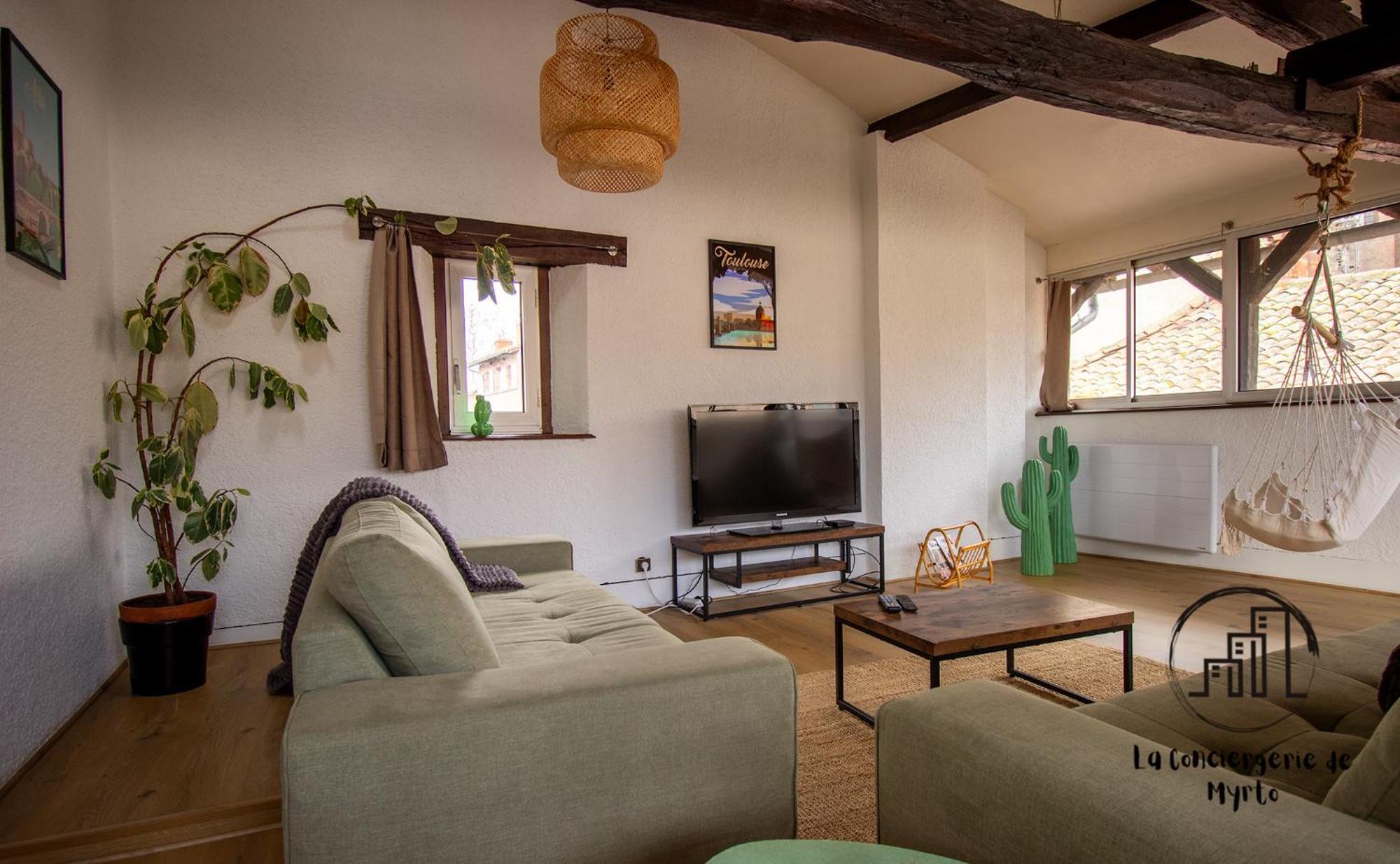 Sous Les Toits De Sainte-cecile Holiday home *